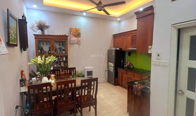 Bán nhà Âu Cơ lô góc ngõ thông 20m ra phố - 97m2, 8.6 tỷ