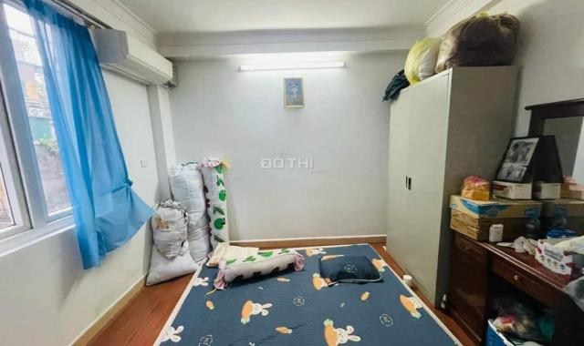 Bán nhà quận Thanh Xuân Quan Nhân Nhân Chính 32m2 4 tầng 3 ngủ ngõ nông gần ô tô ở sướng nhỉnh 3tỷ