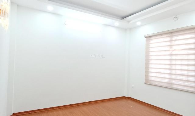 Bán nhà mới 5 tầng tại Phúc Lợi quận Long Biên. Diện tích 60m2 ô tô vào nhà LH 0386380199