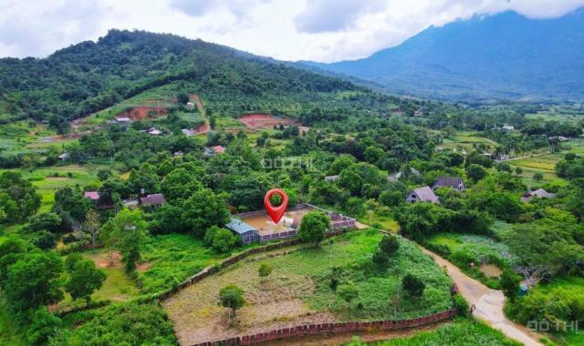 Lô góc 3 mặt tiền sẵn khuôn viên homestay nằm trong khu nghỉ dưỡng Mít Mái Yên Bài DT 810,7m2