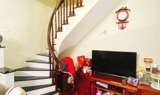 Bán nhà riêng phố Quang Trung - Hà Đông, 35m2, nhà đẹp, cực gần ô tô, 3 bước ra phố chỉ 2,5 tỷ