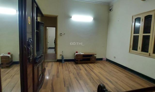 Bán nhà 60m2 5T Quận Ba Đình phân lô ô tô KD MT 5m lô góc 19,9 tỷ Giang Văn Minh