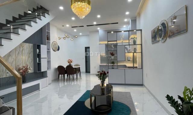 Bán nhà phường Phú Mỹ TDM mặt tiền nhựa 6m gần chợ DT 5x15m thổ cư 60m2 đầy đủ nội thất giá rẻ