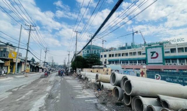 Cực hiếm bán lô đất 3 mặt tiền KDC vip đường Lê Văn Chí đường xe tải thông giá tốt so với khu vực