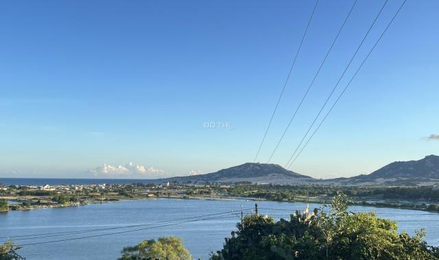 Bán đất full thổ, sổ sẵn DT 751m2, view đầm và biển ngay KDC ở Phước Dinh, Thuận Nam, Ninh Thuận