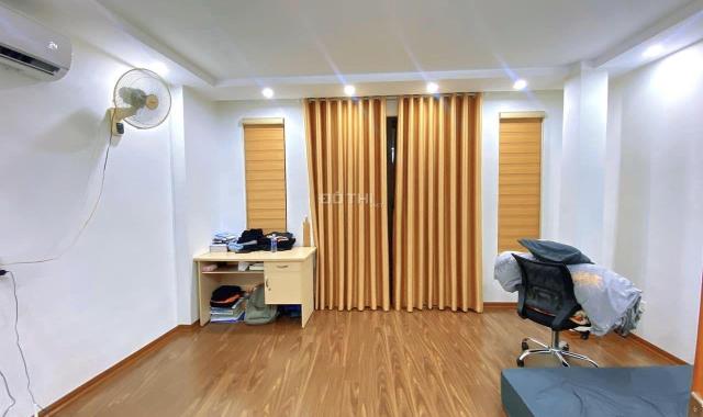 Bán nhà Cầu Giấy ngõ 152 Nguyễn Đình Hoàn, ở luôn, 32m2, 4.6 tỷ