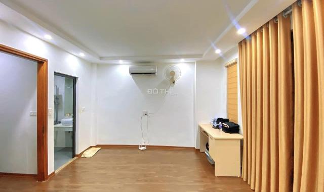 Bán nhà Cầu Giấy ngõ 152 Nguyễn Đình Hoàn, ở luôn, 32m2, 4.6 tỷ