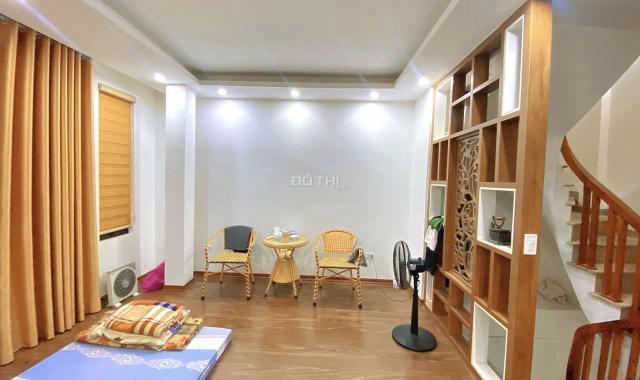 Bán nhà Cầu Giấy ngõ 152 Nguyễn Đình Hoàn, ở luôn, 32m2, 4.6 tỷ