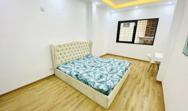 Bán gấp nhà đầu ngõ Tân Ấp, giá 6.9 tỷ, 79m2x5T, nở hậu, 3 thoáng