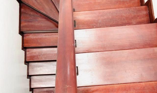 Mặt ngõ Hoàng Hoa Thám 43m2 - 4 tầng - ô tô đỗ cửa 5.4 tỷ