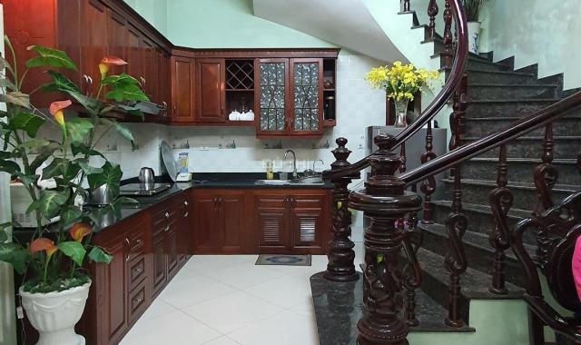 Bán đất tặng nhà Sài Đồng ngõ CRV ra vào, 45m2 hơn 3 tỷ