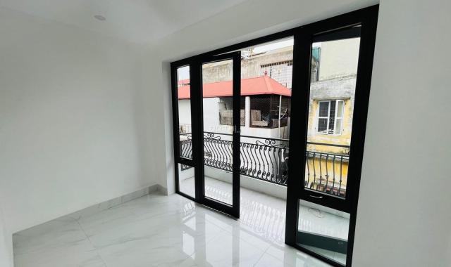 Bán nhà Hồ Tùng Mậu, gần Goldmark City 50m2, 5 tầng, nhỉnh 9 tỷ, ô tô vào nhà, ở ngay