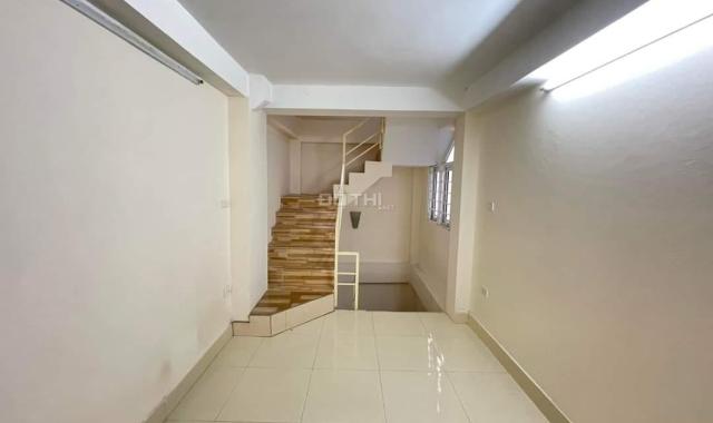 Nhà Trường Chinh, 30m2, 4T, 3 ngủ, giá 2,95 tỷ, khách về ở luôn