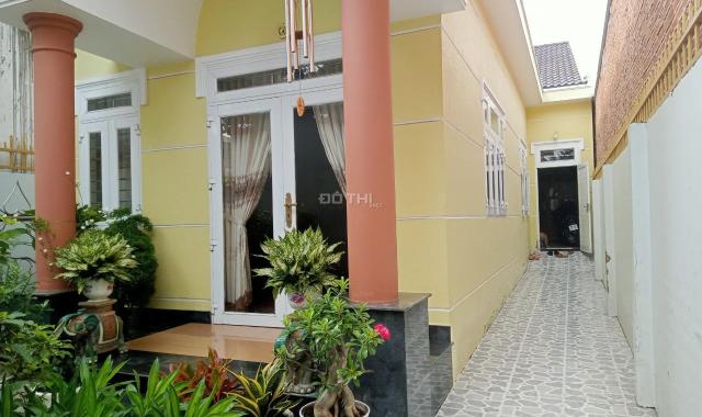 Bán nhà mặt tiền kinh doanh 210m2 đường 4 (Trương Định) Tân Mai SHR 19 tỷ