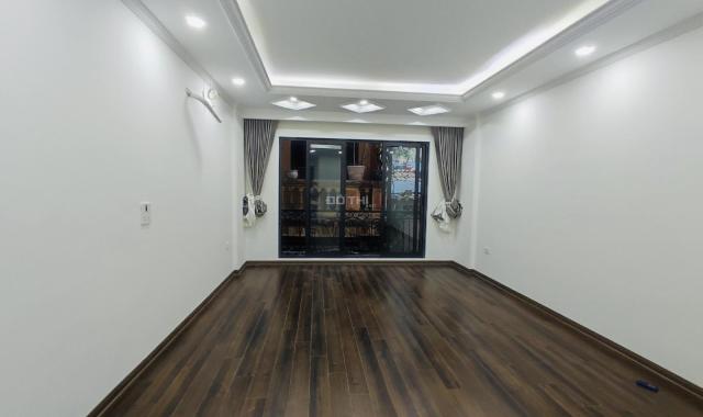 Chính chủ bán nhà phố Thanh Nhàn DT 40m2 5 tầng mới đẹp giá 5.5 tỷ thương lượng