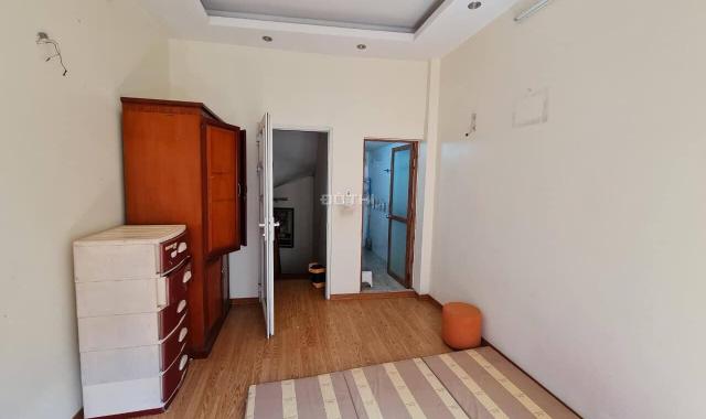 Nhà 5 tầng Ngã Tư Sở - ngõ thoáng ô tô dừng đỗ cách 10m. Cần bán gấp