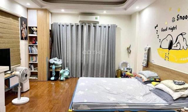 Bán nhà riêng tại đường Trần Thái Tông, Phường Dịch Vọng Hậu, Cầu Giấy, 35m2, giá 5.3 tỷ, lô góc