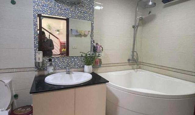 Bán tòa văn phòng KĐT Trung Yên Cầu Giấy Hà Nội 98m2 x 7 tầng 32tỷ