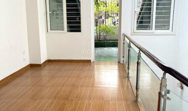 Cho thuê nhà liền kề Làng Việt Kiều Châu Âu KĐT Mỗ Lao Hà Đông 75m2 x 4T nhà đẹp có đồ cơ bản