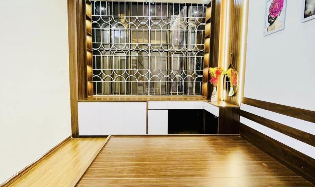 Bán nhà riêng tại phường Đồng Nhân, Hai Bà Trưng, Hà Nội diện tích 25m2 giá 3,3 tỷ