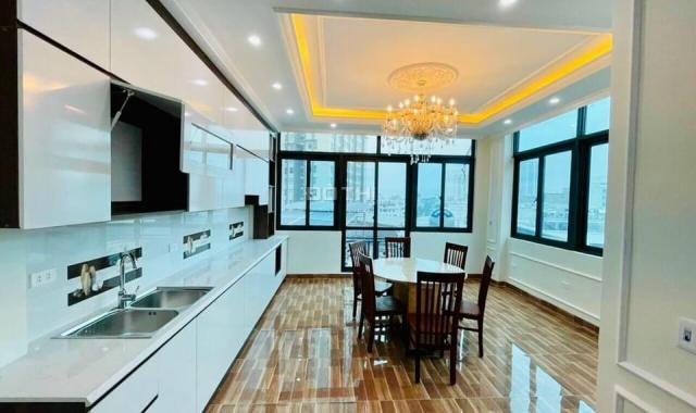 Bán nhà PL 60m2 x 6 tầng thang máy, ô tô vào nhà. Vị trí đắc địa Trần Cung, Nghĩa Tân. Nhỉnh 14 tỷ