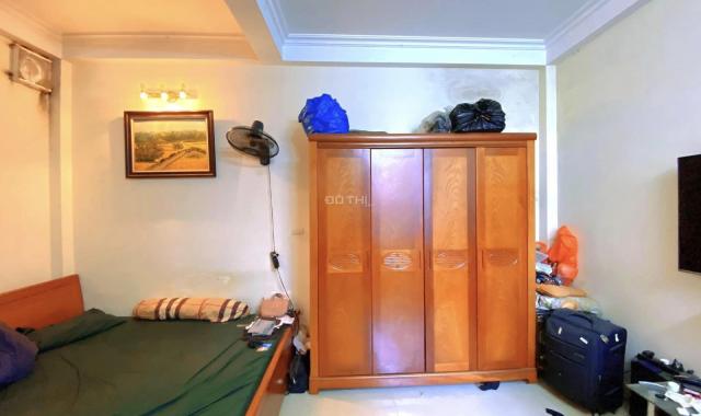 Nhà đẹp phố Ngọc Khánh Ba Đình, gần Hồ Giảng Võ, 36m2x6 tầng vào ở luôn, giá hạt dẻ