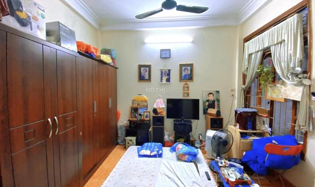Nhà đẹp phố Ngọc Khánh Ba Đình, gần Hồ Giảng Võ, 36m2x6 tầng vào ở luôn, giá hạt dẻ