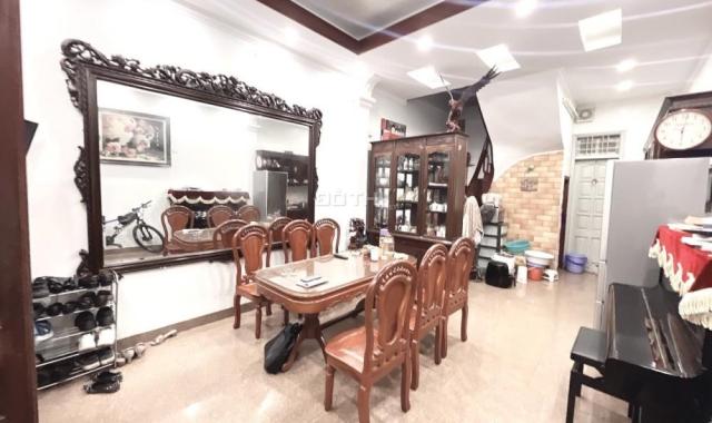 Cho thuê nhà mặt ngõ 105 Xuân La - kinh doanh - văn phòng - cách phố 20m - mặt ngõ rộng