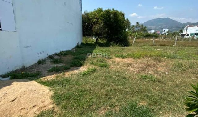 Lô góc 2 mặt tiền 74.4m2 ngang 5 xã Vĩnh Ngọc, giá chỉ 830 triệu