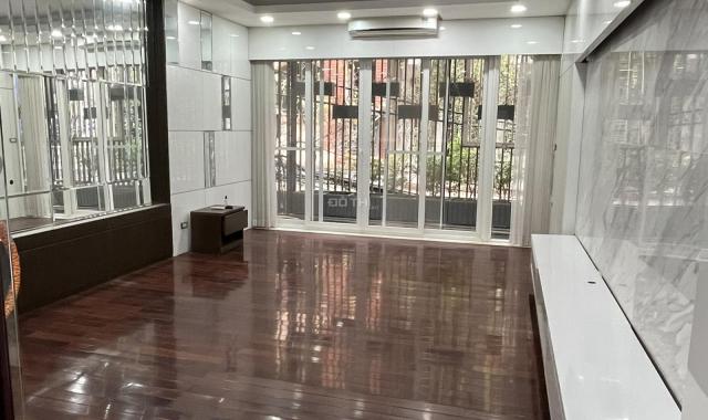 Cho thuê nhà phân lô Nguyễn Xiển, 75 m2 x 5 tầng, nhà đẹp, oto vào nhà