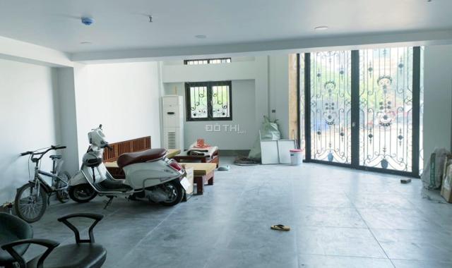 Bán nhà 130m2 8T mặt phố MT 12m vỉa hè Quận CG lô góc 89 tỷ Nguyễn Quốc Trị