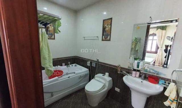 Tôi bán nhà liền kề TT6 TT7 KĐT Văn Quán gần hồ Văn Quán 92m2 chỉ 13.38 tỷ. LH 0989.62.6116