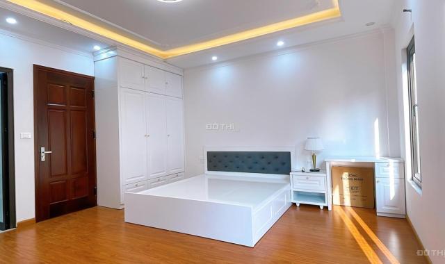 Bán nhà khu vip Aí Mộ - Bồ Đề 72m2 x 5m MT x 6 tầng thang máy nhập khẩu ngõ 4m ô tô 7 chỗ vào nhà