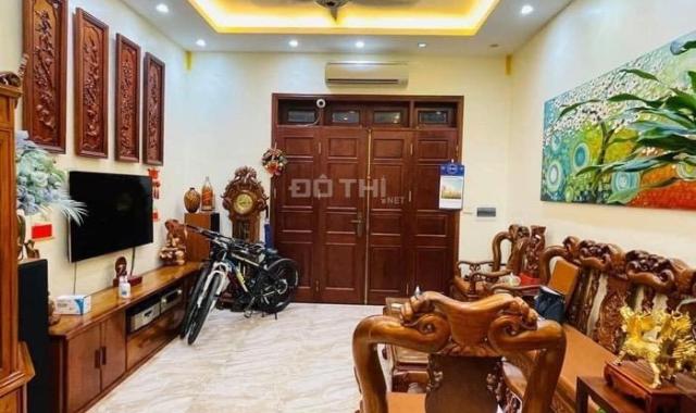 Bán nhà phố Đội Cấn, nội thất đẹp, ngõ thông ba gác, 48m2 giá 7,2 tỷ