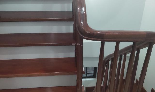 Bán nhà 318 đường Đê La Thành, Hào Nam DT 35m2 x 5 T lô góc 3 mặt thoáng giá 4,8 tỷ