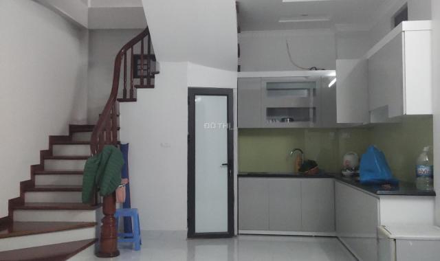 Bán nhà 318 đường Đê La Thành, Hào Nam DT 35m2 x 5 T lô góc 3 mặt thoáng giá 4,8 tỷ