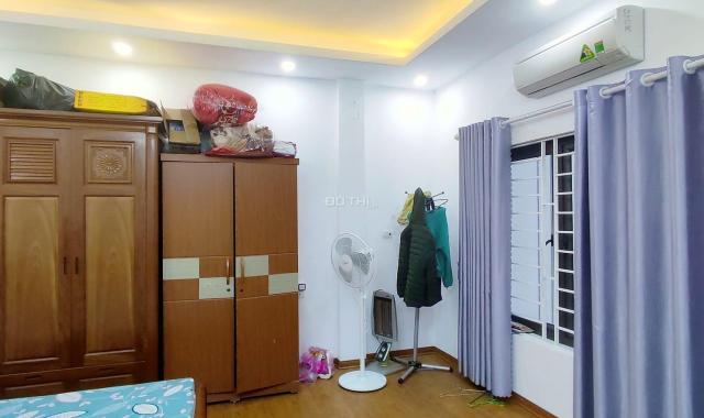 Nhà Quận Long Biên, Phố Nguyễn Văn Cừ, diện tích 49m2, 4,5 tỷ, ô tô, KD