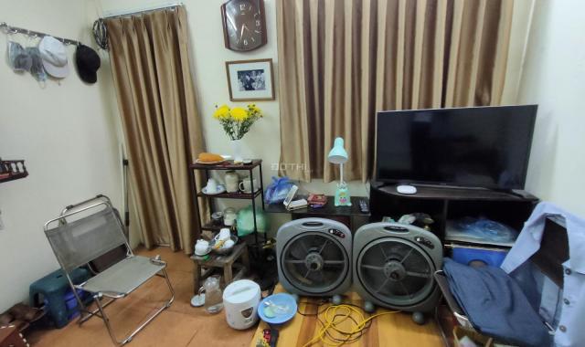 Bán căn hộ tầng 2 tập thể H3 Nguyễn An Ninh - Hoàng Mai, 35m2 đẹp thoáng, giá 800 triệu