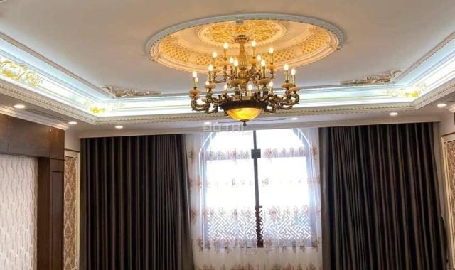 Chính chủ cần bán gấp nhà mặt phố Dịch Vọng Thành Thái Trần Đăng Ninh Cầu Giấy dt 100 m2 giá 46 tỷ
