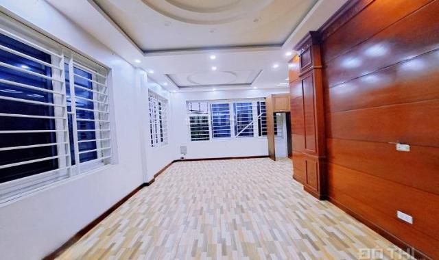 Tòa 8 tầng phố Xuân La căn góc 130m2 47.9 tỷ. Tổng 12 căn hộ khép kín, ô tô đỗ cửa. DT 100 tr/th