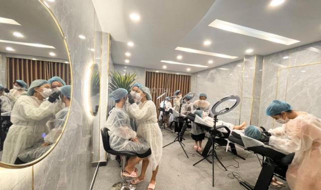 Cần sang gấp spa 5 lầu decor cực đẹp Nguyễn Thái Bình Tân Bình