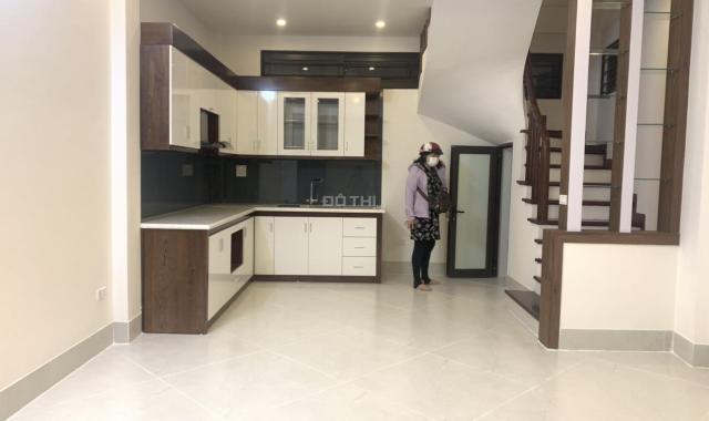 Bán nhà đường Liễu Giai, Đào Tấn, Ba Đình 35m2 xây 5 tầng mới, nhà đẹp, gần phố giá 4,2 tỷ