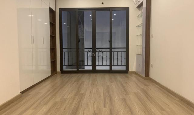 Bán nhà đường Liễu Giai, Đào Tấn, Ba Đình 35m2 xây 5 tầng mới, nhà đẹp, gần phố giá 4,2 tỷ