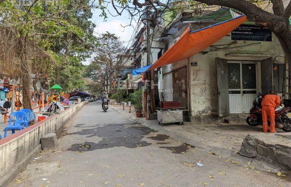 Bán đất nở hậu phố Nguyên Hồng, Ba Đình diện tích 46m2 giá 4,12 tỷ
