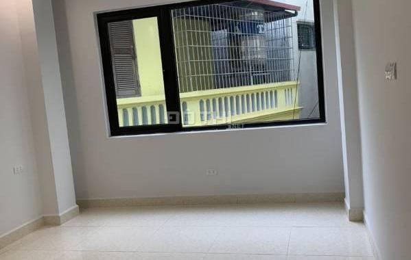 Nhà đẹp ở luôn đầu ngõ Bạch Đằng, giá 5.2 tỷ, 32m2x4T, căn góc