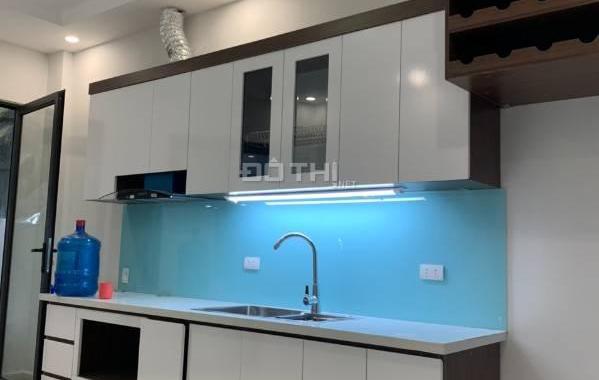 Nhà đẹp ở luôn đầu ngõ Bạch Đằng, giá 5.2 tỷ, 32m2x4T, căn góc