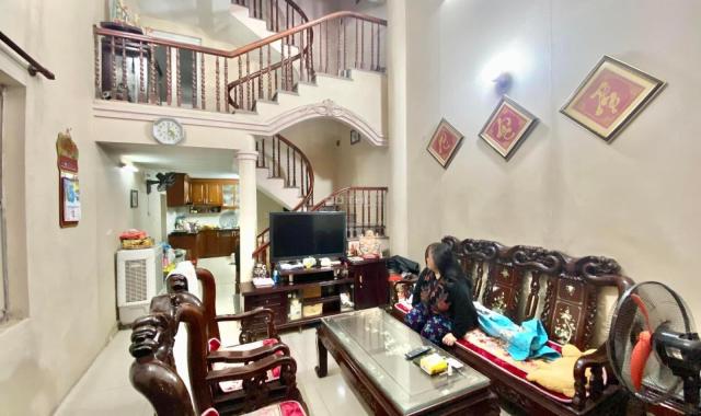 Bán nhà Trần Đại Nghĩa, lô góc, kinh doanh Quận Hai Bà Trưng. DT 53m. Giá hơn 6 tỷ SĐCC