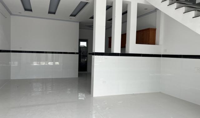 Nhà bán Bình Hoà - Vĩnh Cửu - Phổ Quang 2,45 tỷ 1 trệt 1 lầu 3 phòng ngủ