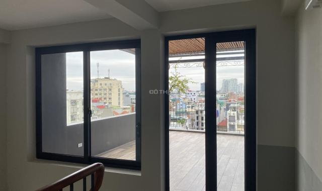 Chính chủ bán toà apartment đường Láng Đống Đa DT 70 m2*6T thang máy. Giá 10 tỷ