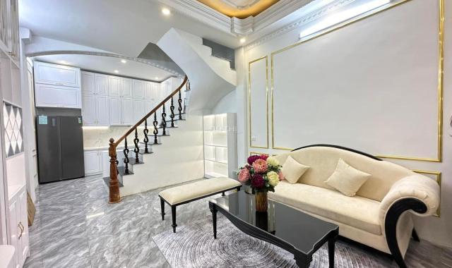 Nhà đẹp ở Vĩnh Hưng, ngõ thông ô tô, mặt tiền lý tưởng, KD cực đỉnh, 40m2, 4.58 tỷ